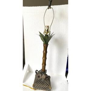 vintage palm Elefant bamboo table lamp Hollywood Regency popular in the 1970s.